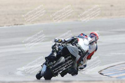 media/Oct-05-2025-CVMA (Sun) [[beeef4f201]]/Race 10-Formula Lightweight Twins Shootout/